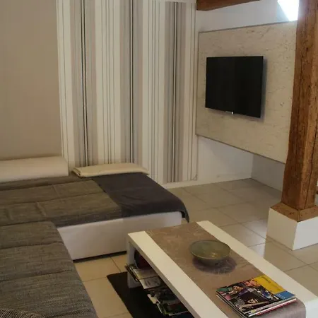 Ferienwohnung-dorothe דירה ריינאו